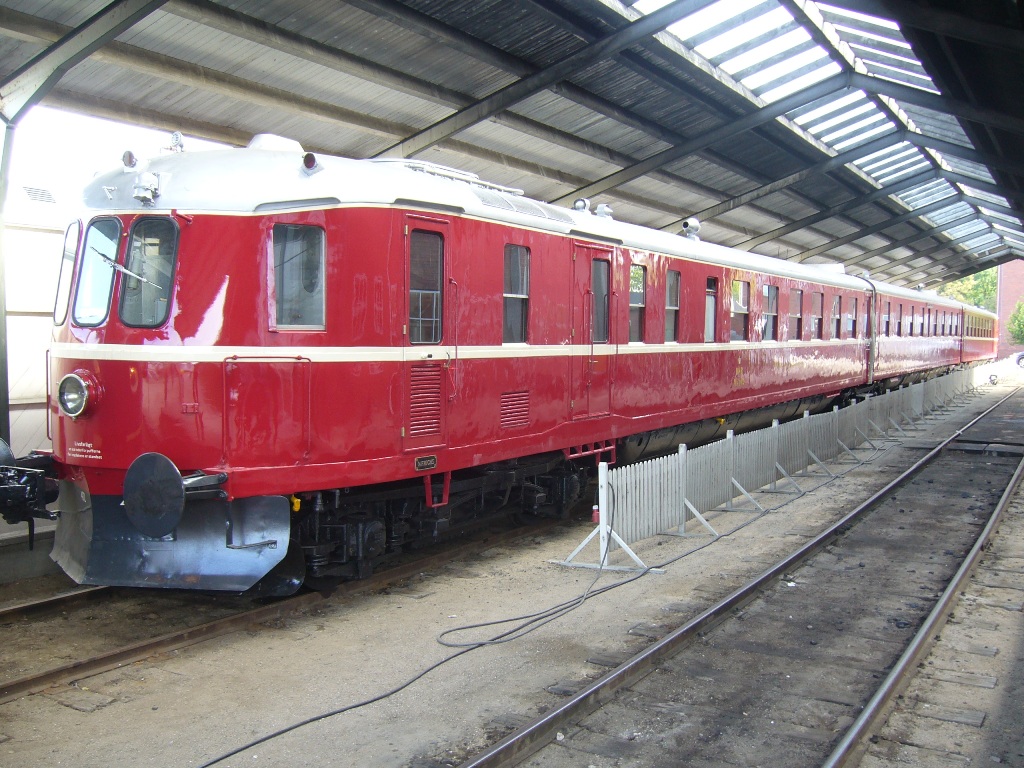 DSB MS 401 - AA 431 - MS 402, Odense 2010-08-21, Photo Tommy Rolf Nielsen Martens ©