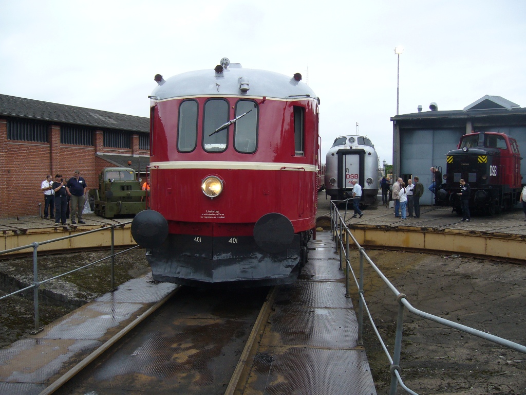 DSB MS 401 - AA 431 - MS 402, Odense 2010-08-22, Photo Tommy Rolf Nielsen Martens ©